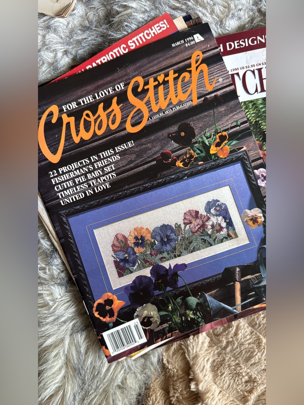 17 Piece Lot of 1980’s & 1990’s Vintage Cross Stitch magazines and Leaflets - Picture 13 of 16